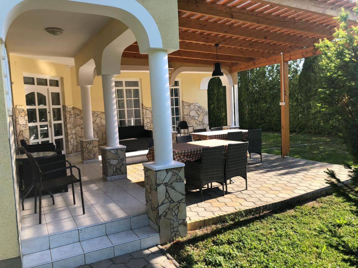 Pacsirta Apartman Lenti Exterior foto