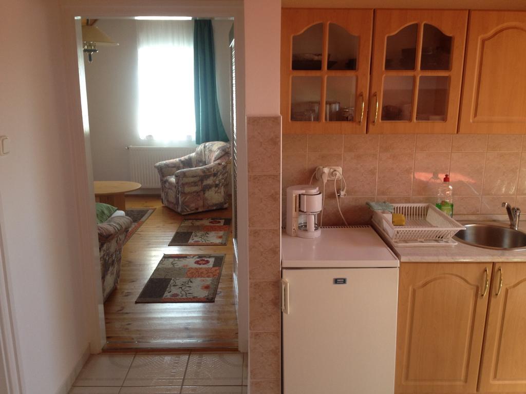 Pacsirta Apartman Lenti Exterior foto