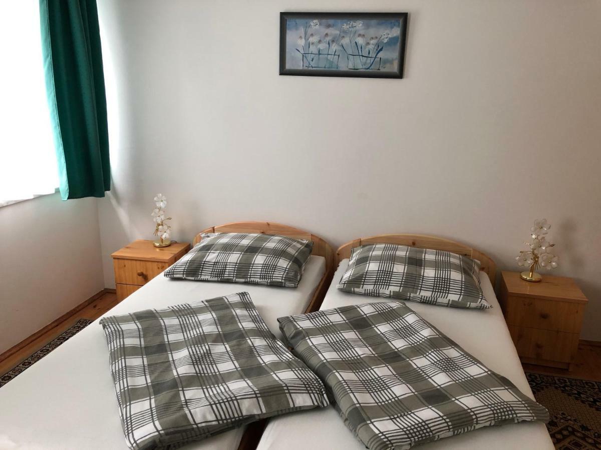 Pacsirta Apartman Lenti Exterior foto
